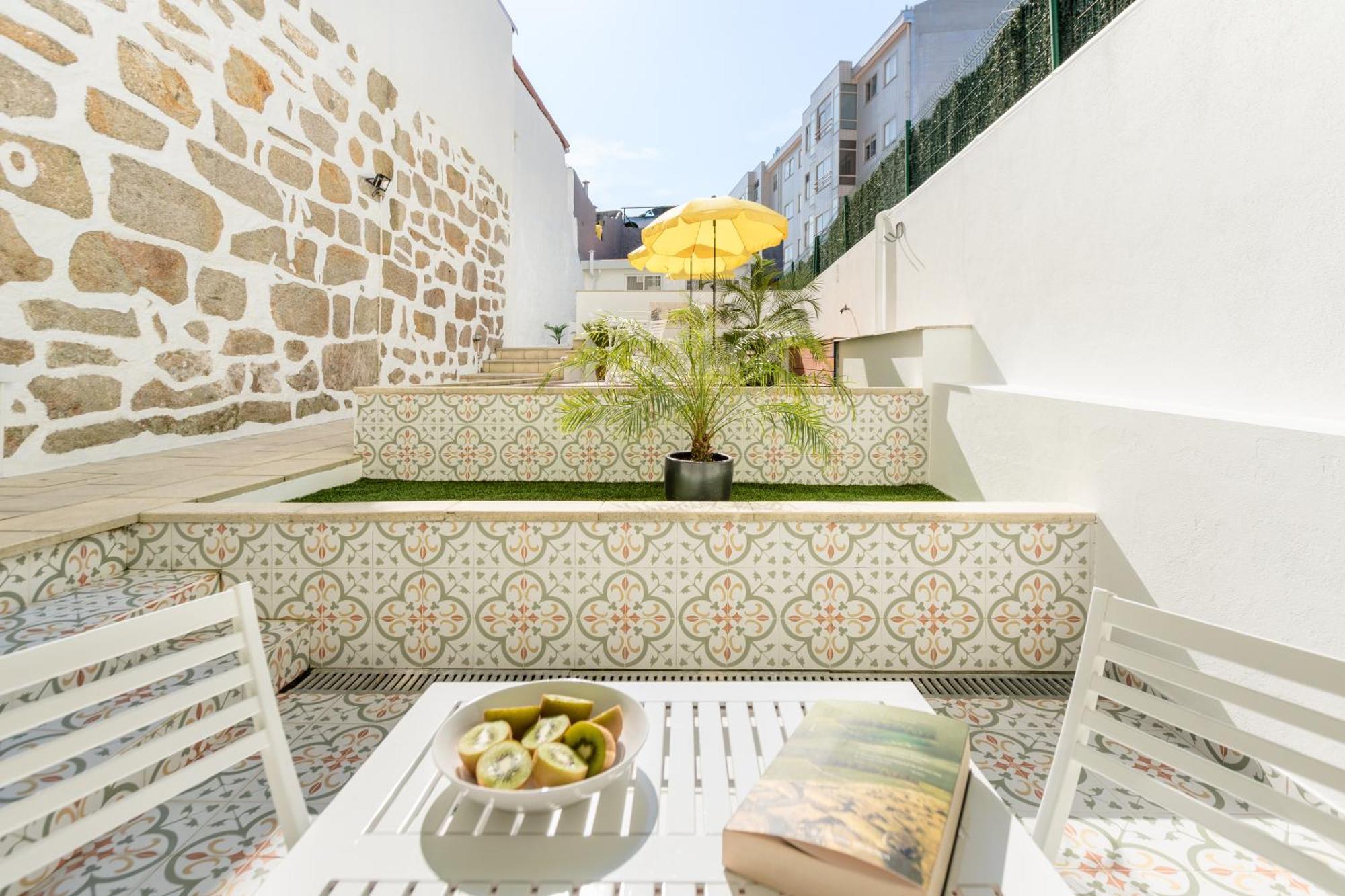 The Concierge - Antero Quental * Porto