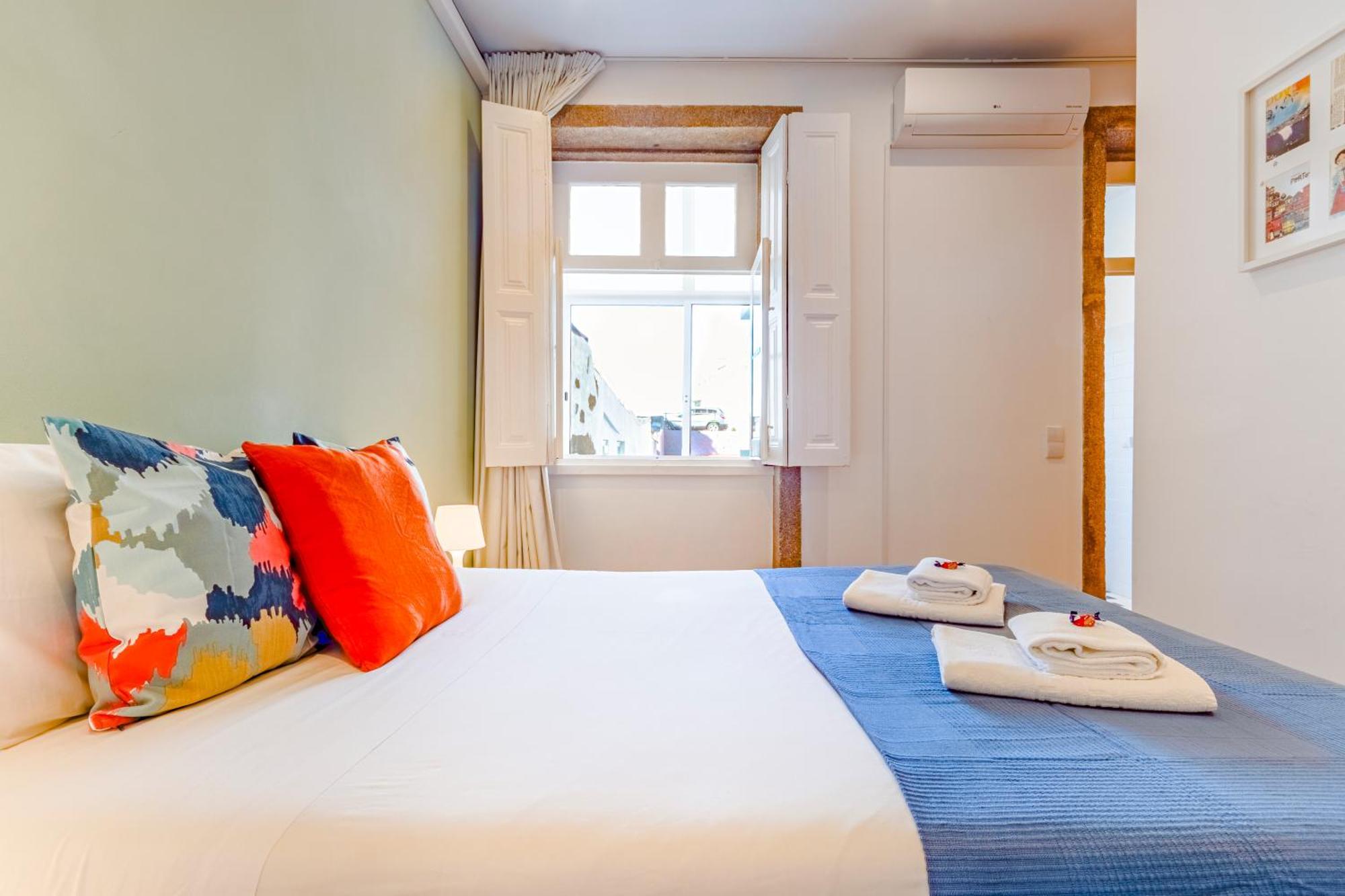 The Concierge - Antero Quental Apartment